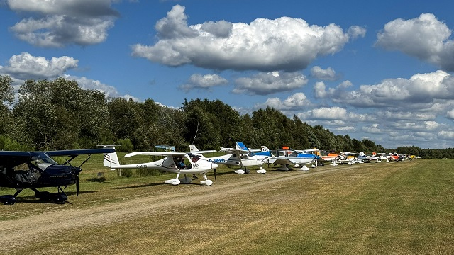 Ultraleichtflugzeuge Flugplatz Schmallenberg 5
